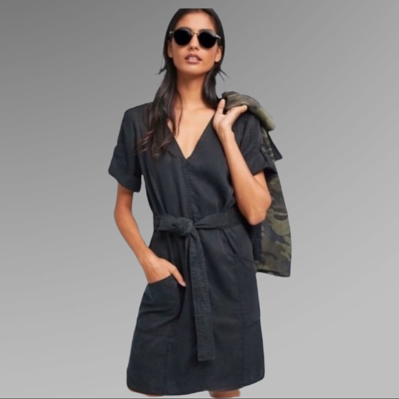 Anthropologie Dresses & Skirts - Anthropologie Pilcro & The Letterpress Black Dress V-Neck Short Sleeve Tencel L